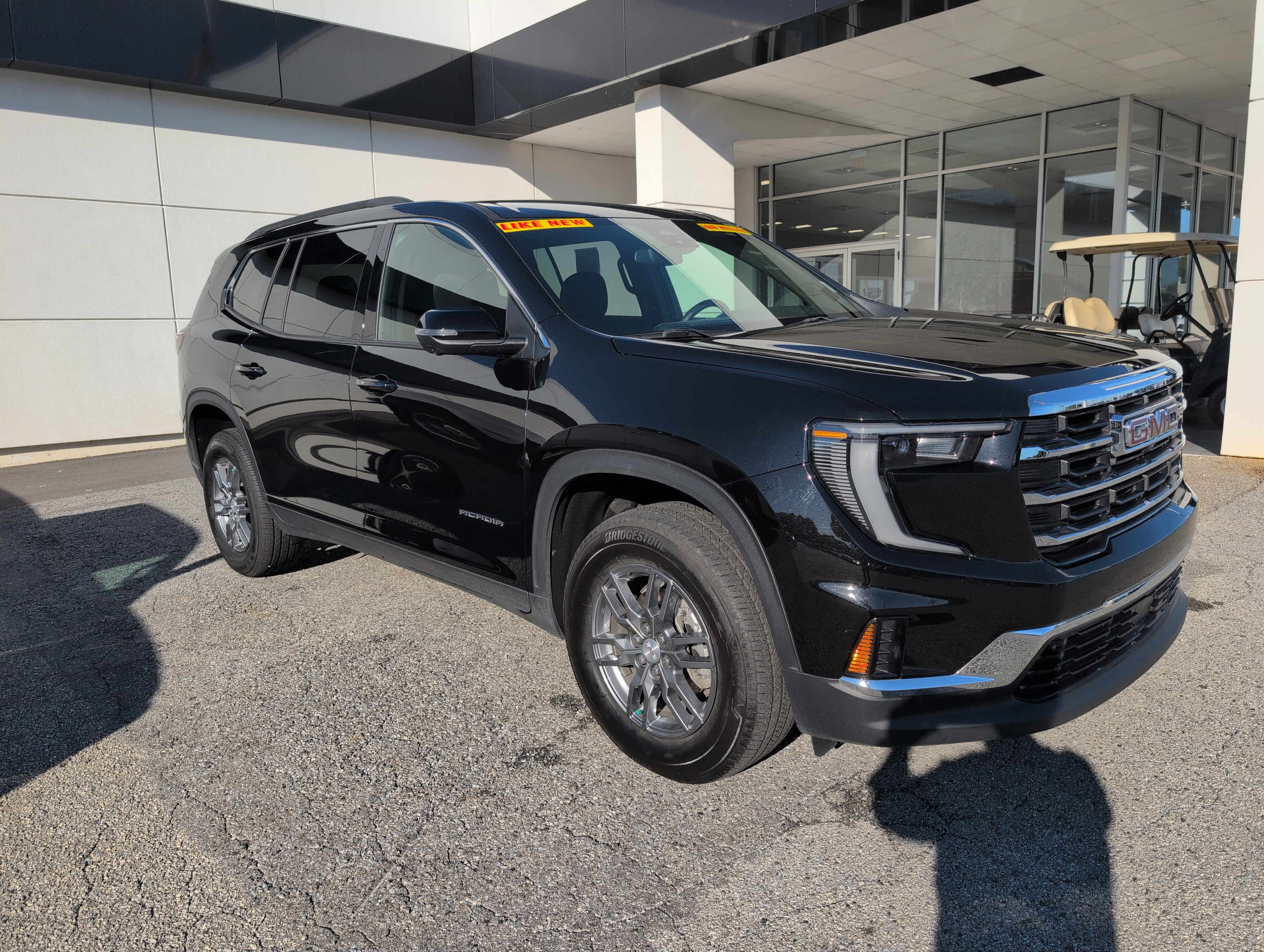 Used 2025 GMC Acadia Elevation image 12