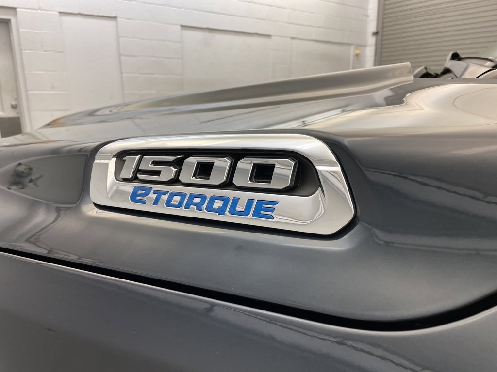 New 2026 RAM 1500 4x4 Crew Cab image 12