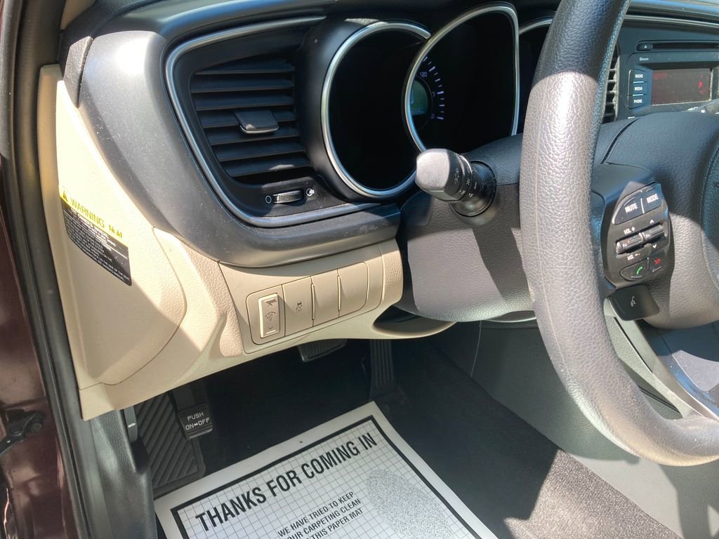 Used 2015 Kia Optima LX image 17