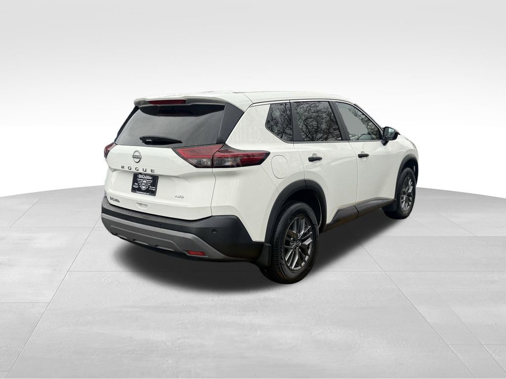 Used 2023 Nissan Rogue S image 7