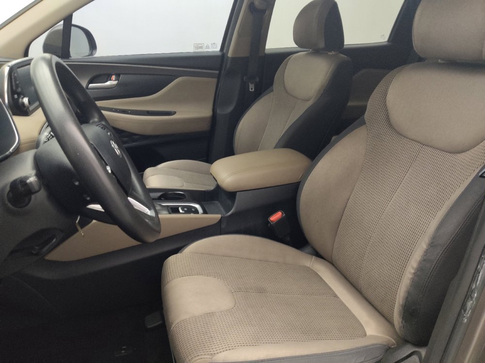 Used 2020 Hyundai Santa Fe SE image 17