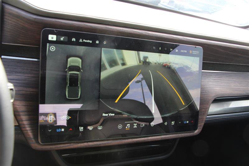 Used 2022 Rivian R1T Launch Edition image 30