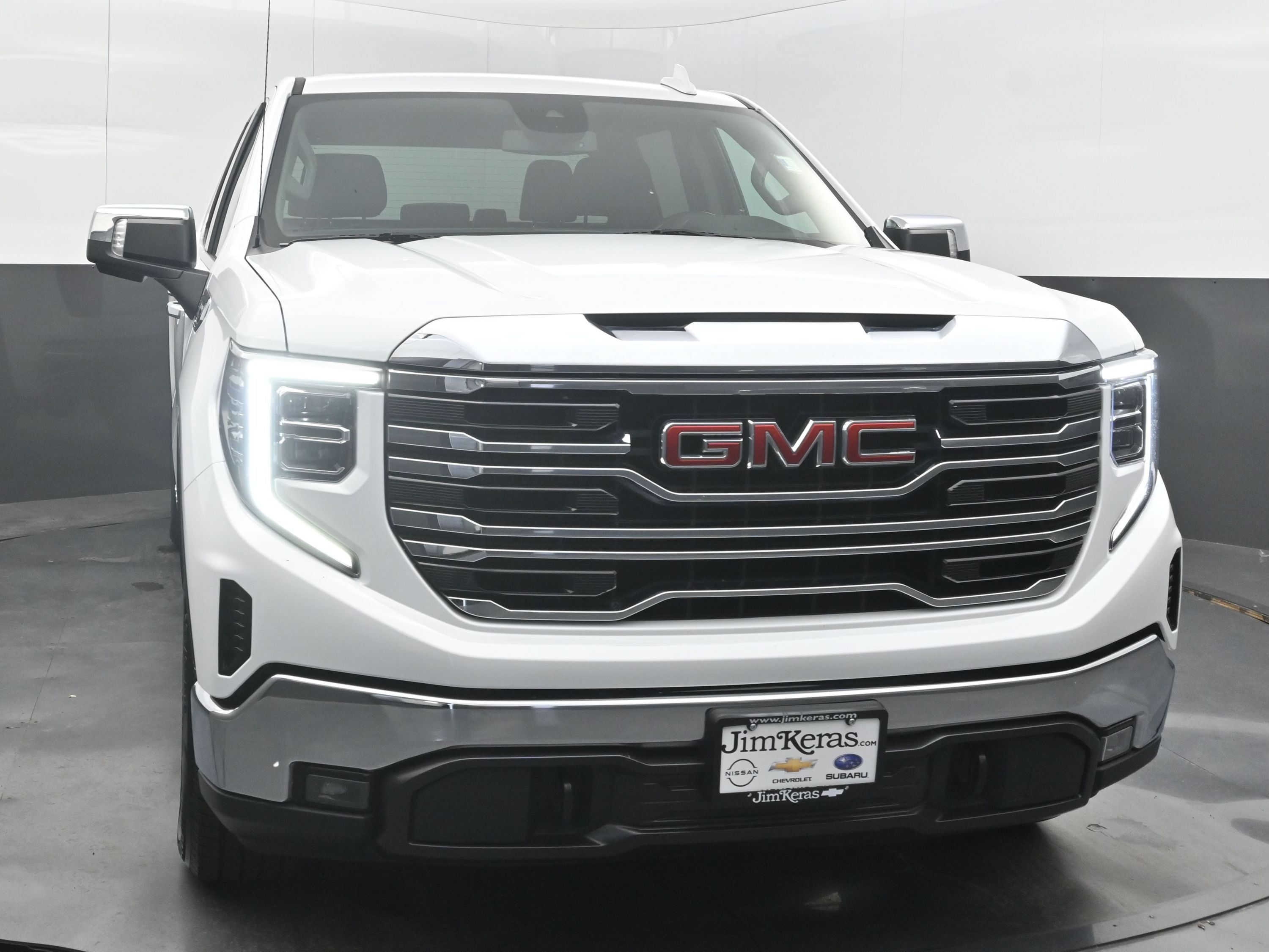 Used 2025 GMC Sierra 1500 SLT RWD image 3