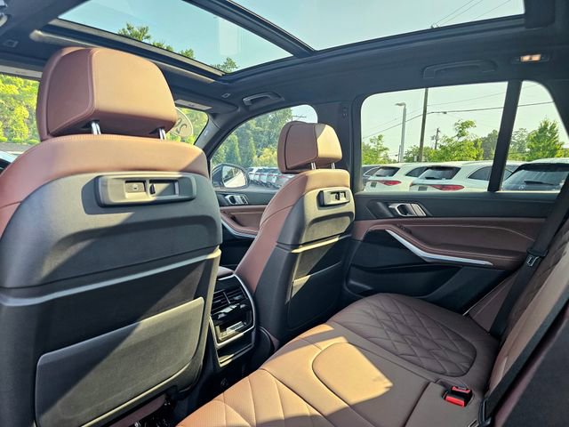 Used 2023 BMW X5 xDrive45e w/ Parking Assistance Package AWD/4WD image 29