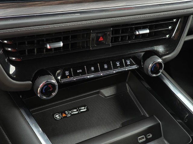 Used 2025 Chevrolet Tahoe LT AWD/4WD image 34