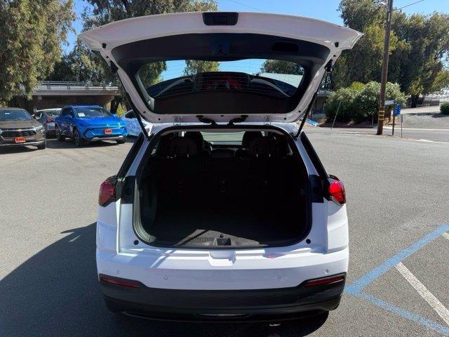 New 2027 Chevrolet Bolt RS w/ Technology Package FWD image 9