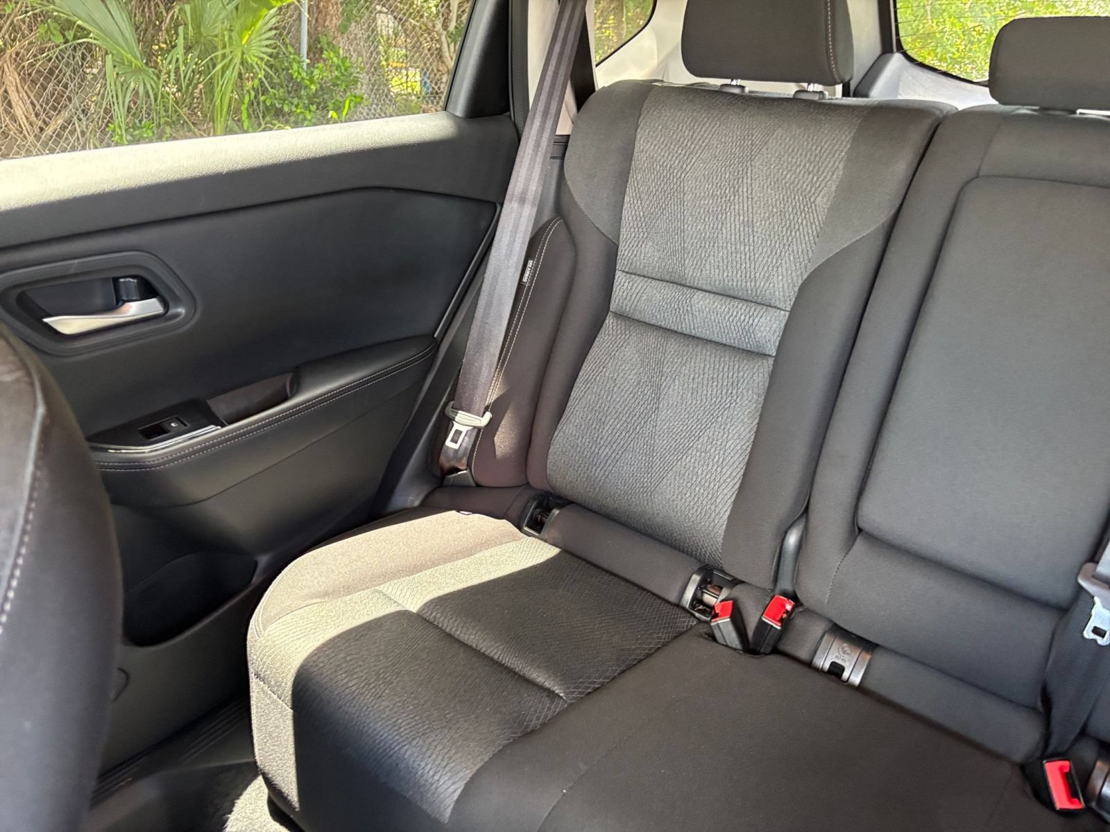 Used 2025 Nissan Rogue SV AWD/4WD image 39
