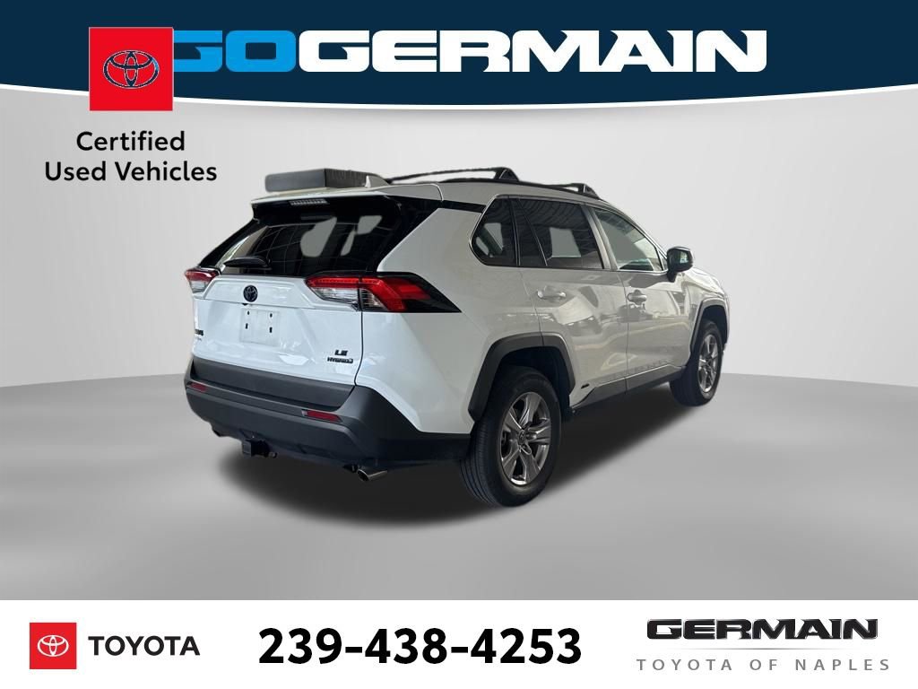 Used 2022 Toyota RAV4 LE AWD/4WD image 5