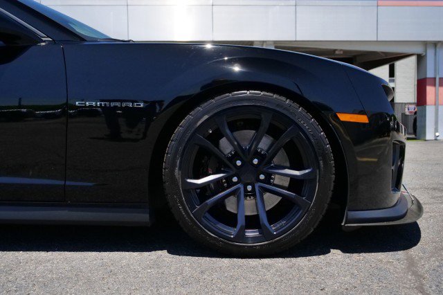 Used 2015 Chevrolet Camaro ZL1 RWD image 44