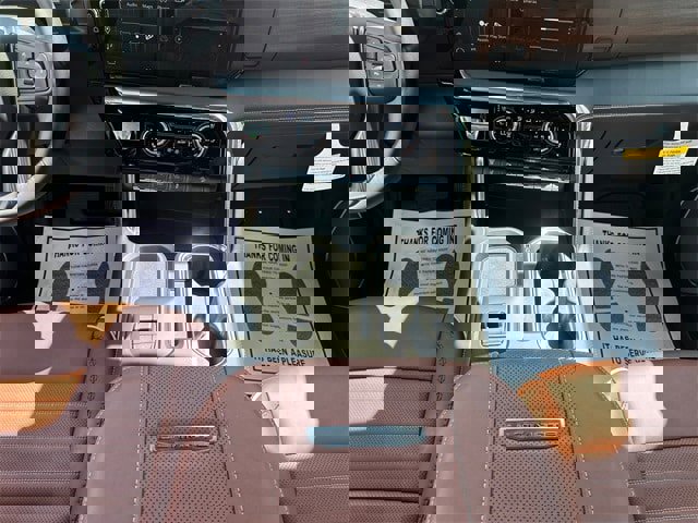 New 2025 GMC Sierra 2500 Denali Ultimate image 11