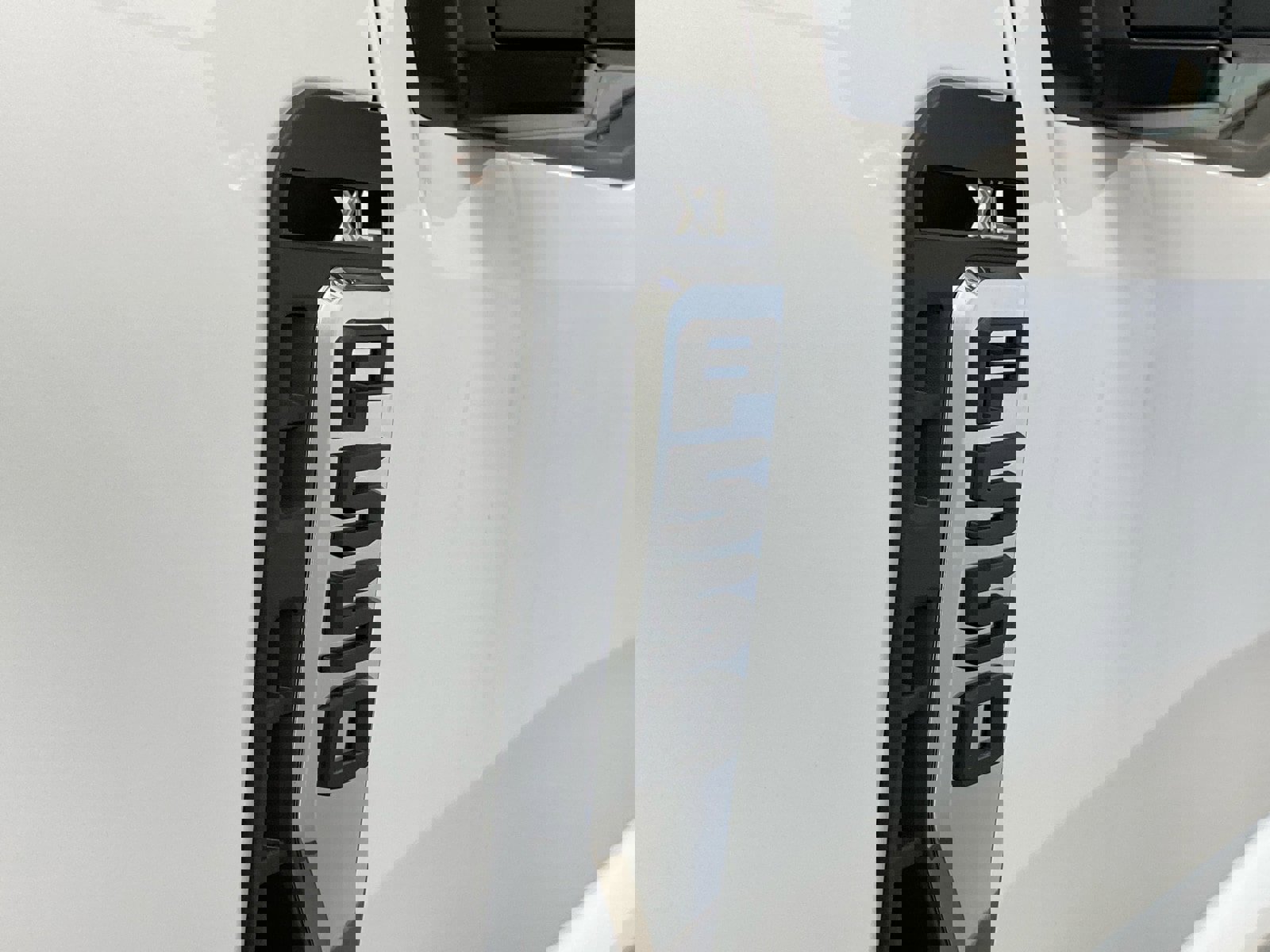 New 2026 Ford F550 4x4 Regular Cab Super Duty image 8