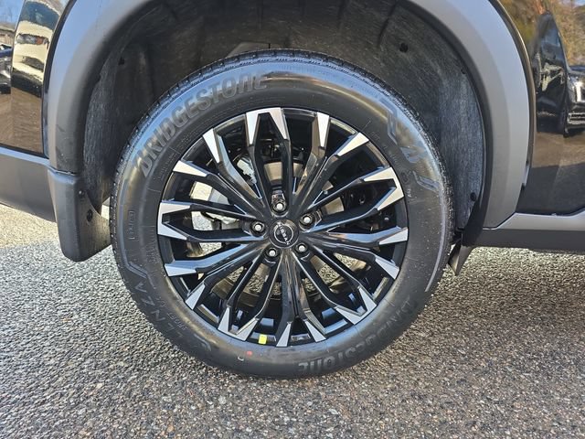 New 2026 Nissan Rogue Dark Armor FWD image 10