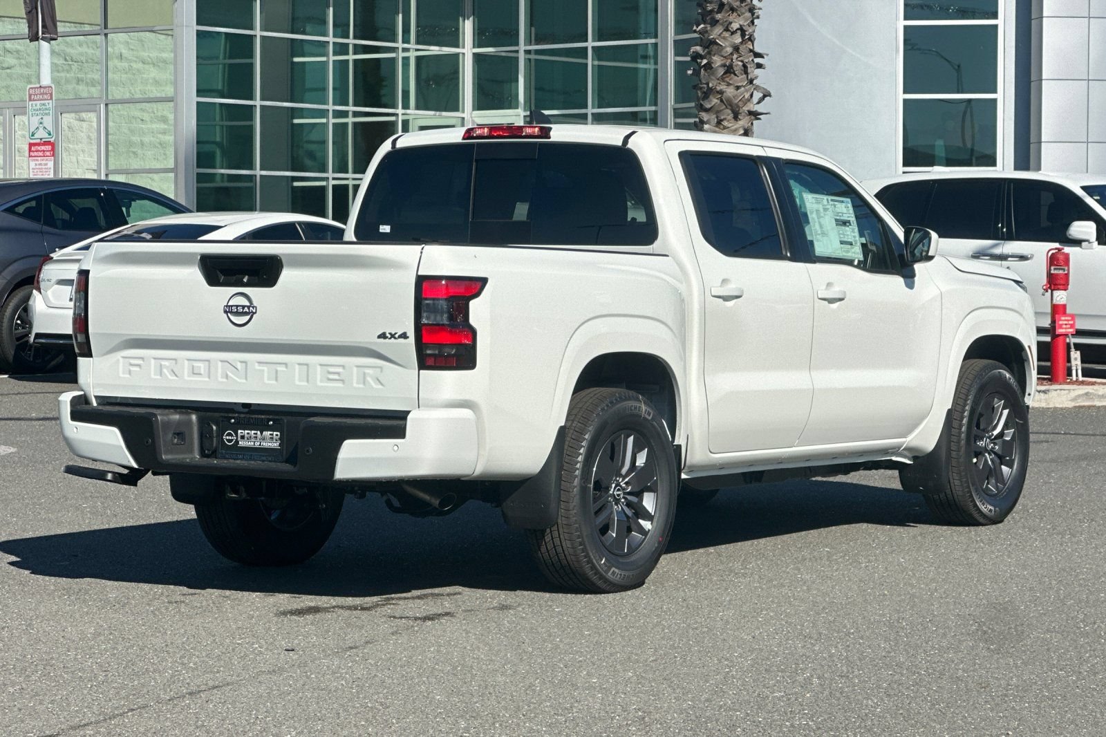 New 2026 Nissan Frontier SV w/ Tow Package AWD/4WD image 4