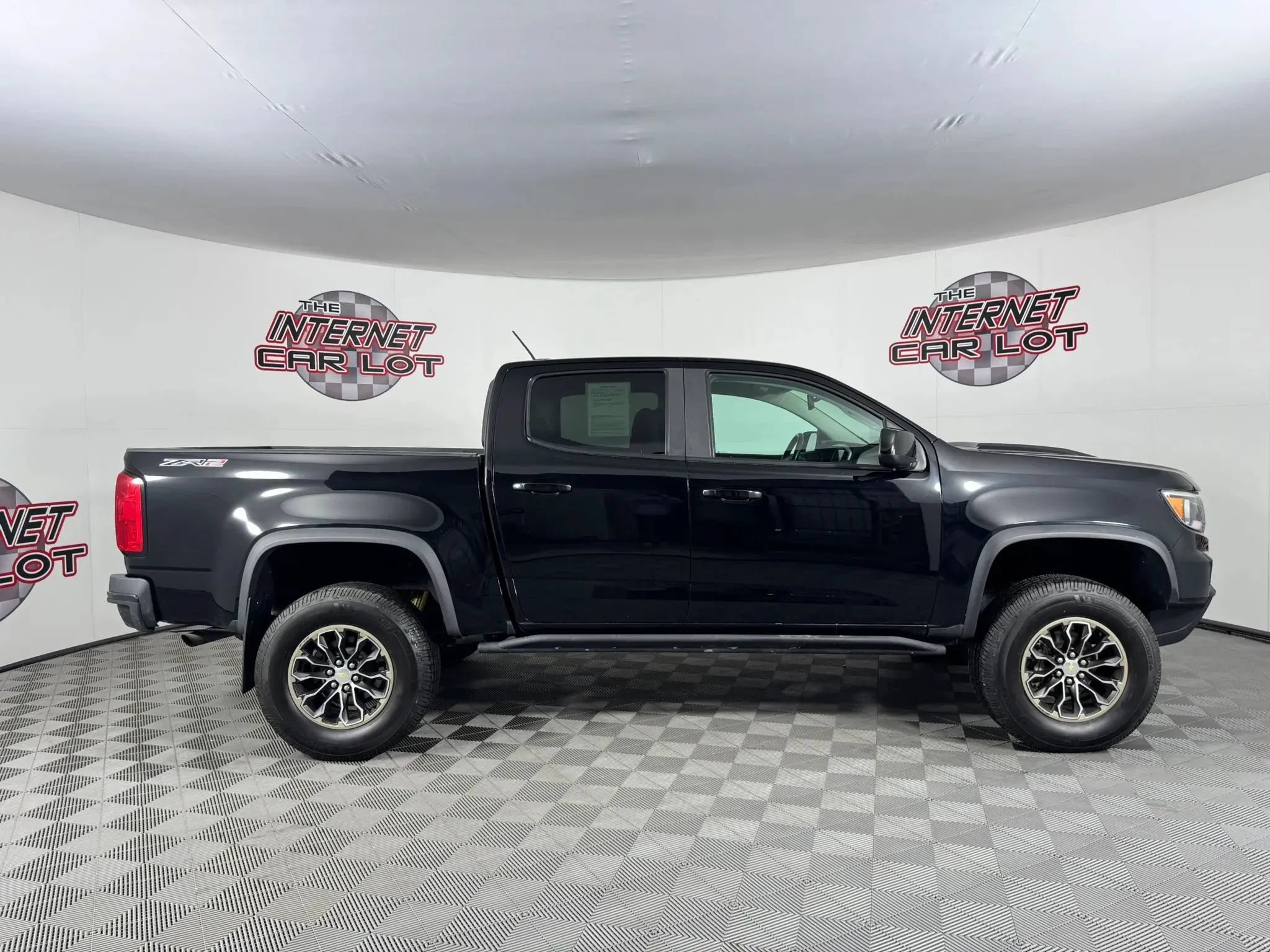 Used 2017 Chevrolet Colorado ZR2 AWD/4WD image 8
