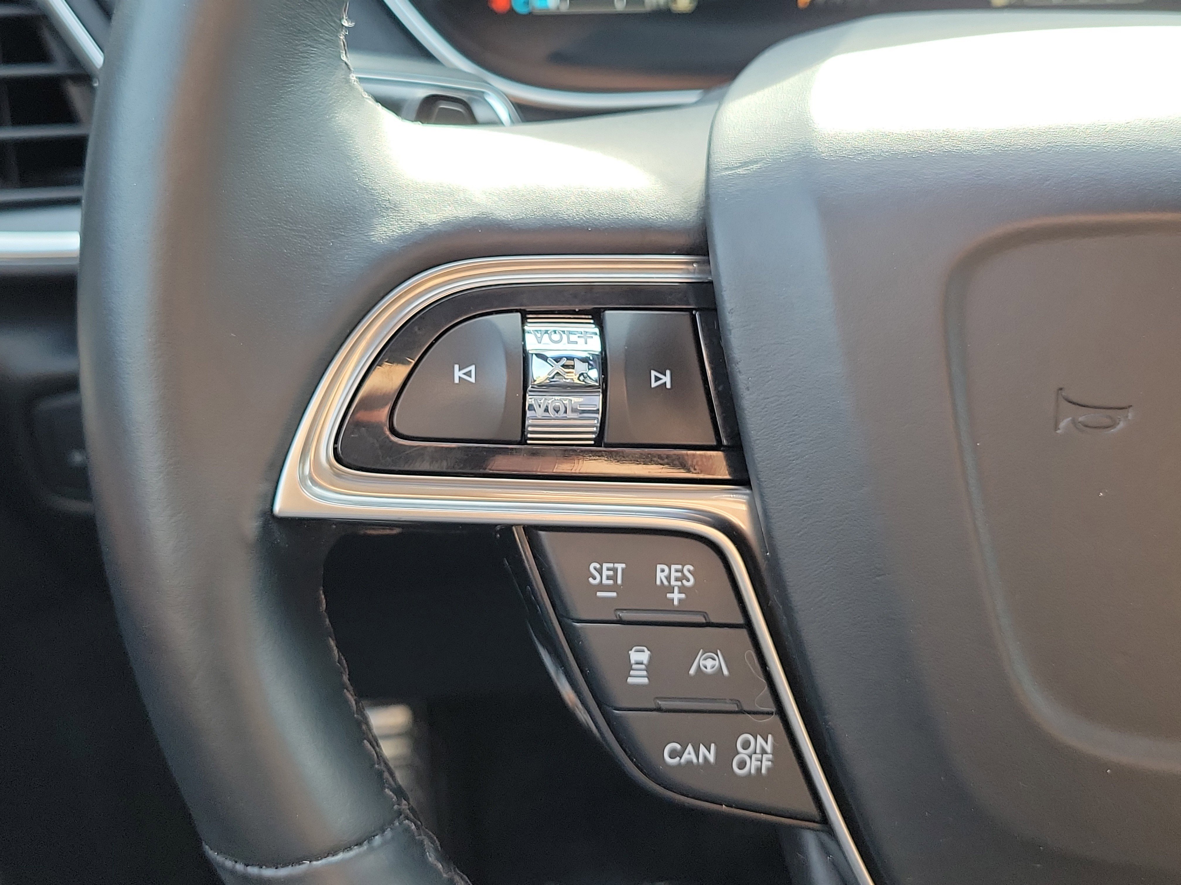 Used 2020 Lincoln Nautilus Reserve image 29