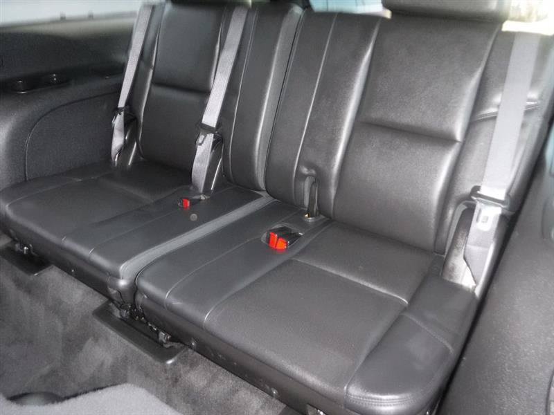 Used 2012 GMC Yukon XL Denali AWD/4WD image 36