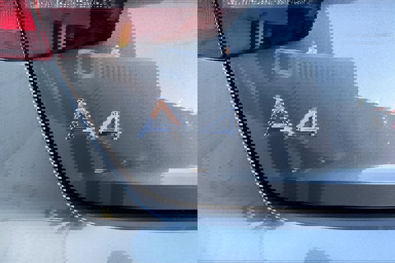 Used 2024 Audi A4 2.0T Premium Plus image 31