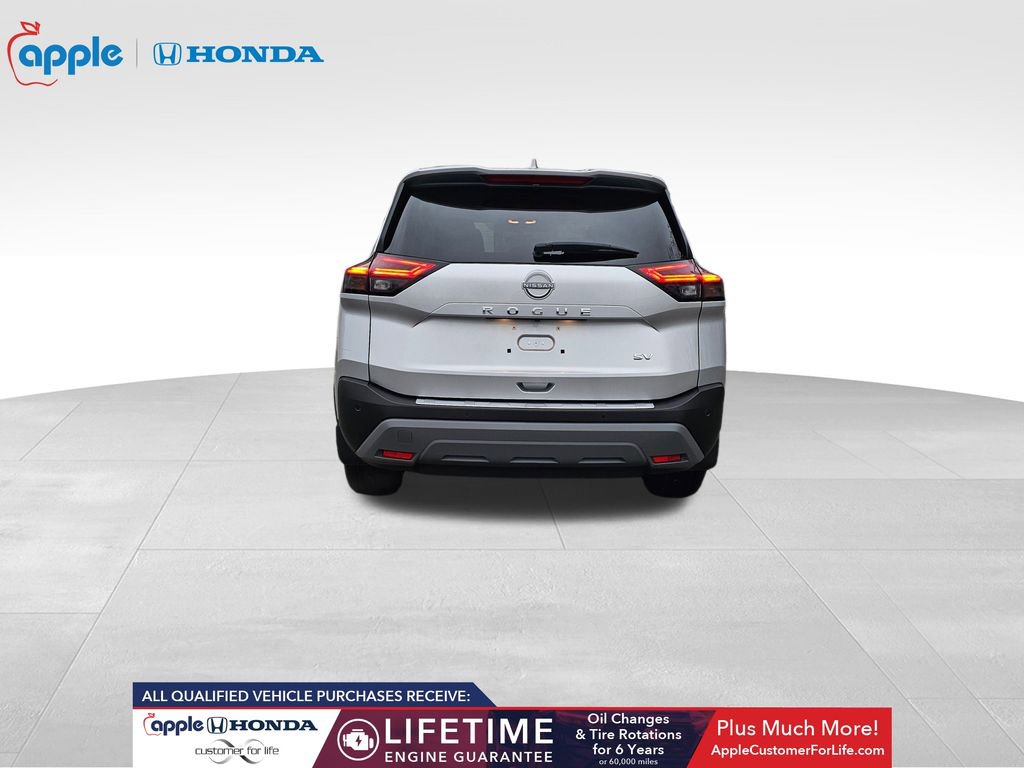 Used 2023 Nissan Rogue SV image 6