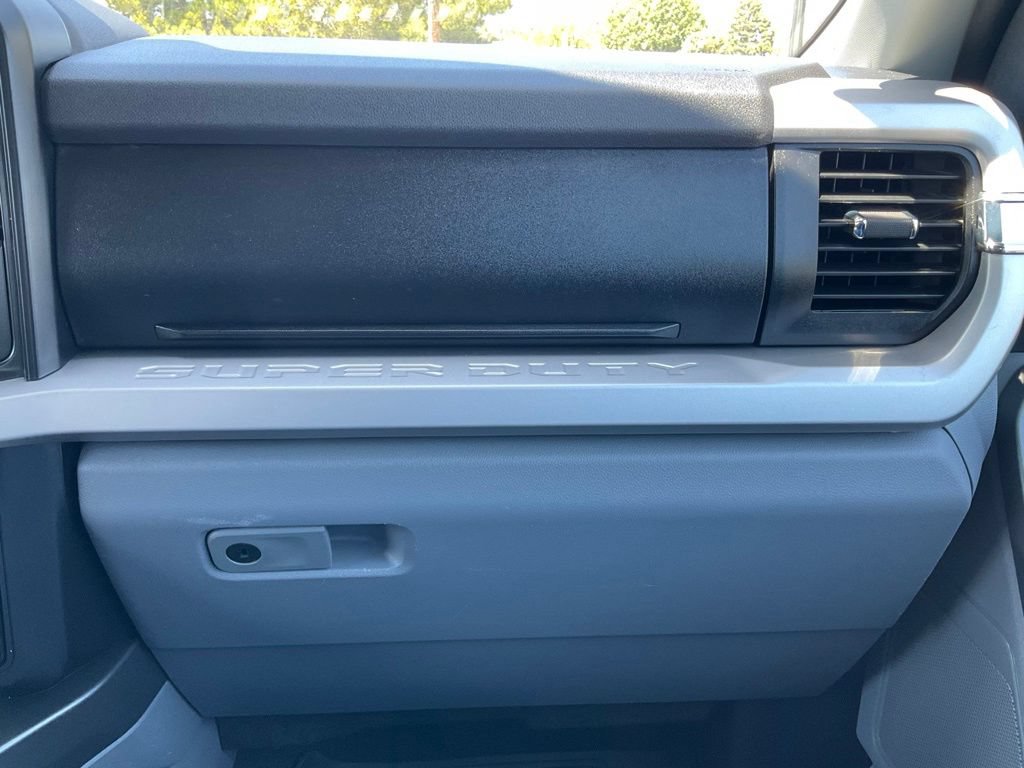 Used 2023 Ford F250 XLT AWD/4WD image 37