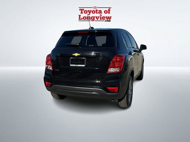 Used 2020 Chevrolet Trax LS w/ Tint and Cruise Package image 5