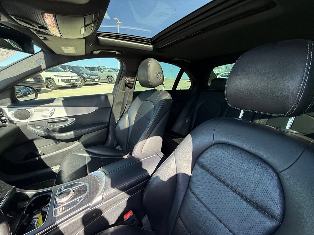 Used 2019 Mercedes-Benz C 300 Sedan image 14