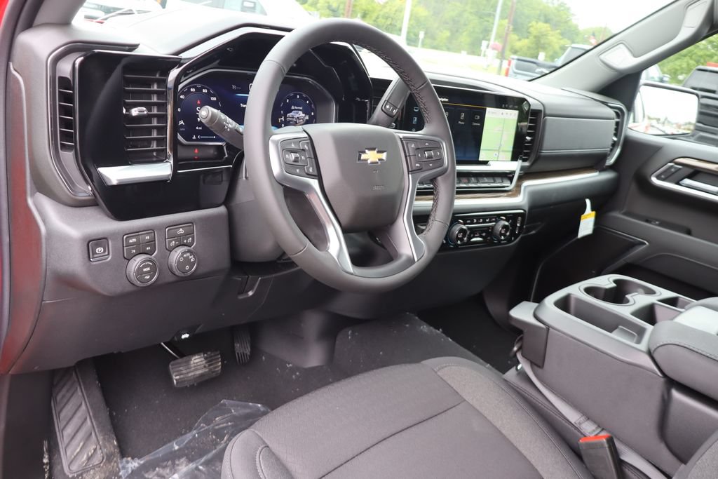 New 2026 Chevrolet Silverado 1500 LT w/ Z71 Off-Road Package AWD/4WD image 6