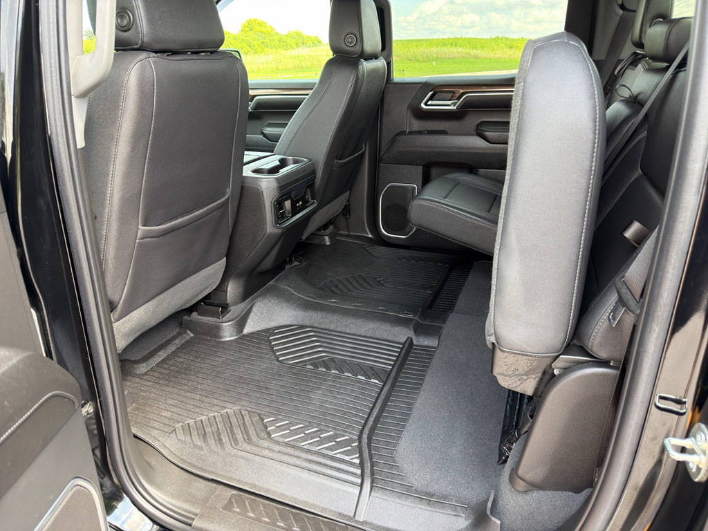 Used 2023 Chevrolet Silverado 1500 RST AWD/4WD image 37