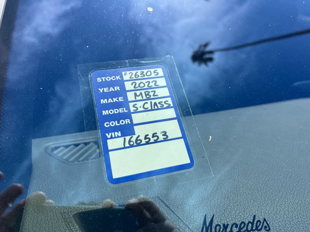 Used 2022 Mercedes-Benz S 500 4MATIC w/ AMG Line Package image 31