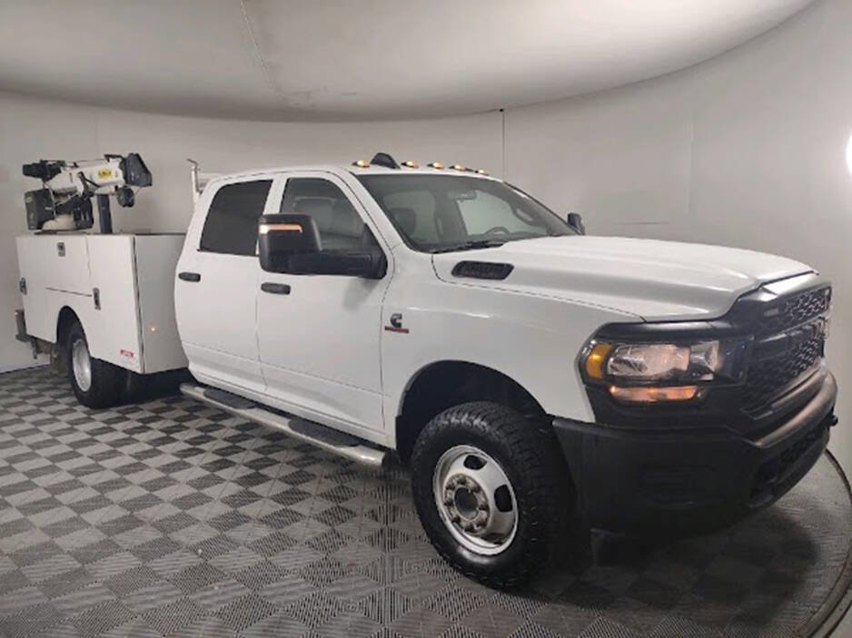 Used 2024 RAM 3500 Tradesman image 1