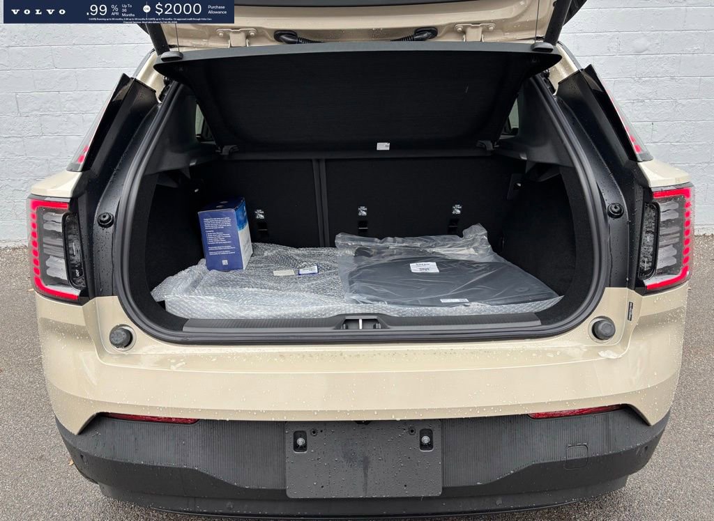 New 2026 Volvo EX30 Plus w/ Climate Package image 19