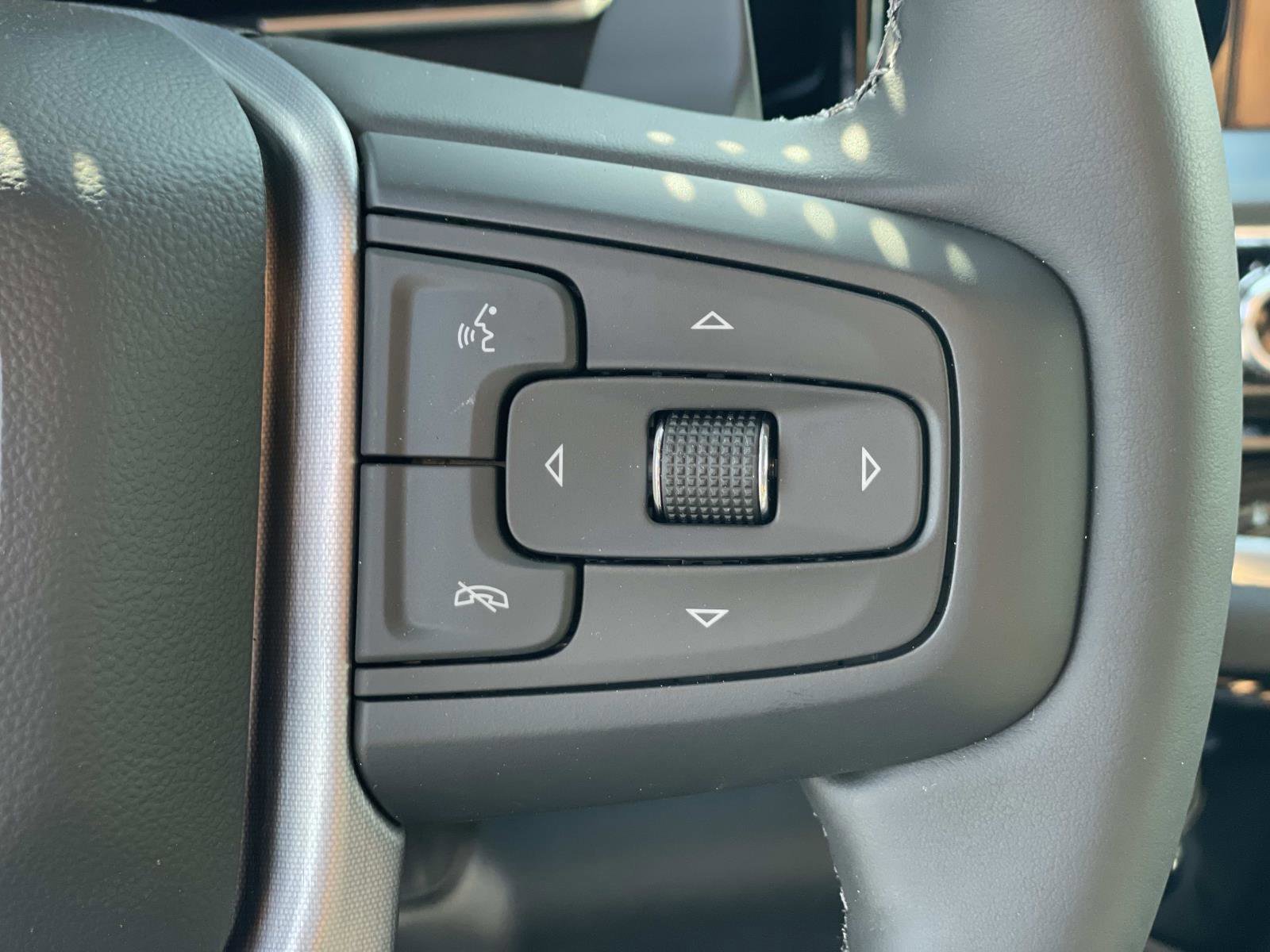 New 2026 GMC Sierra 1500 Elevation image 12