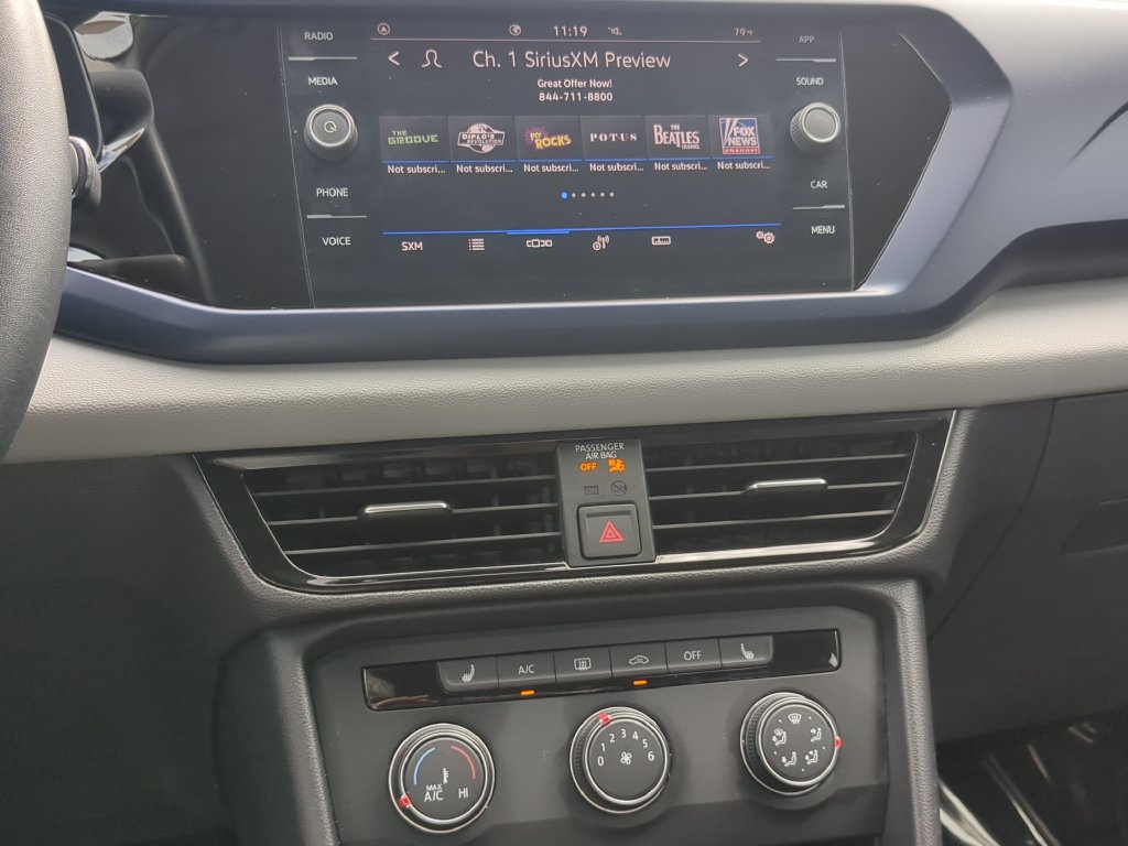 Certified 2022 Volkswagen Taos SE FWD image 20