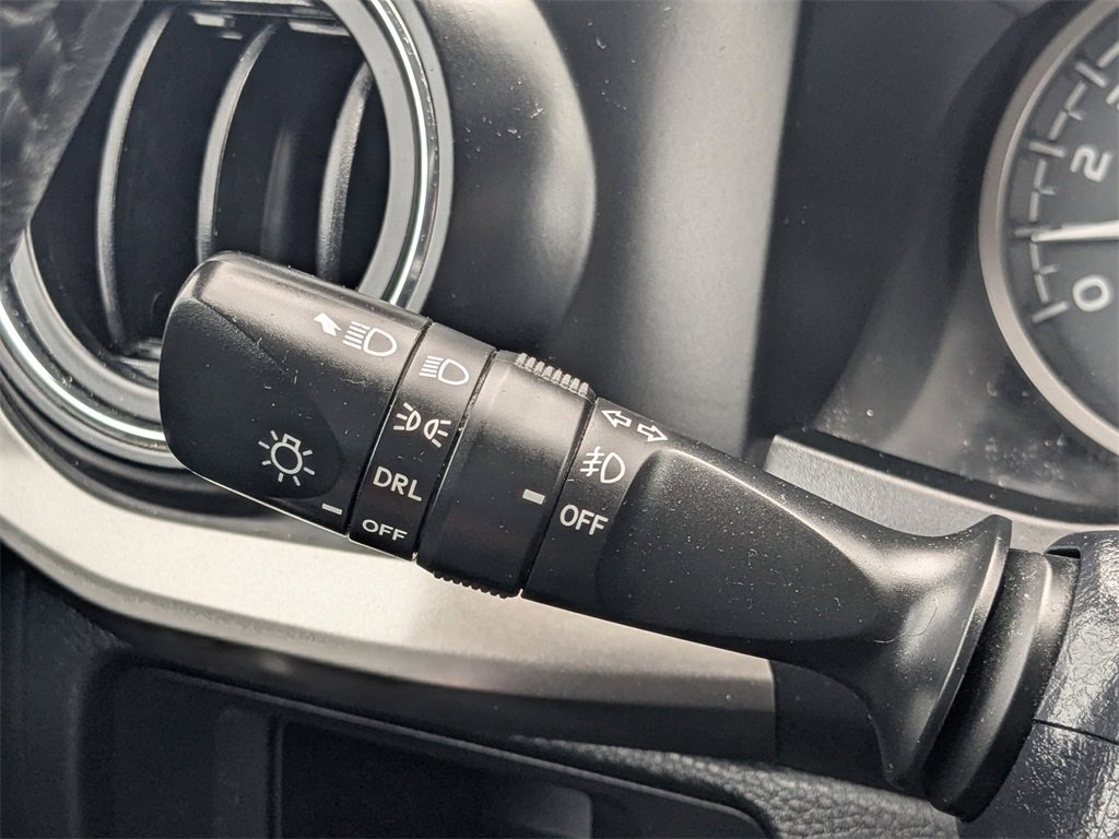 Used 2017 Toyota Tacoma SR5 image 27