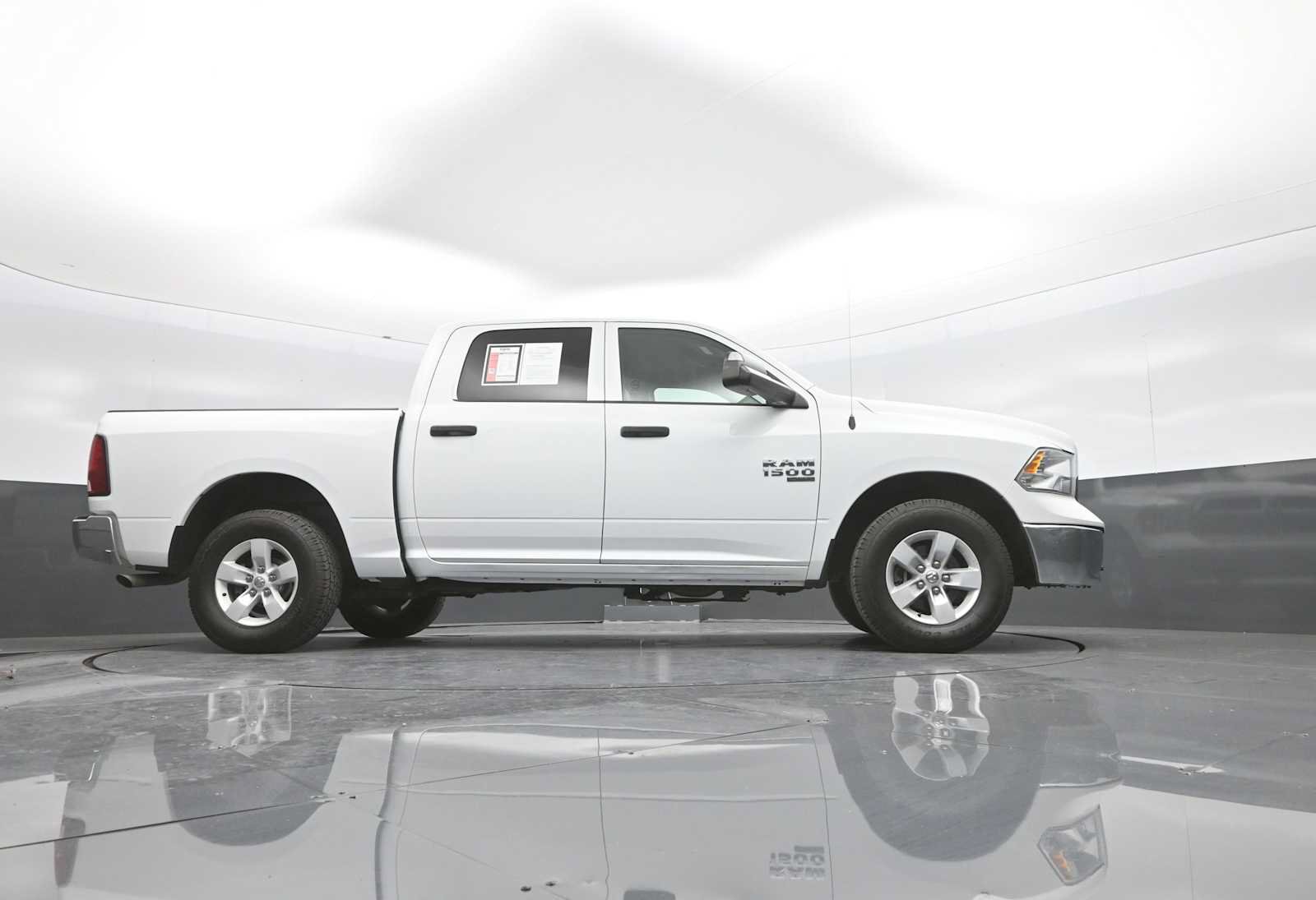 Used 2022 RAM 1500 Tradesman w/ Chrome Appearance Group AWD/4WD image 45
