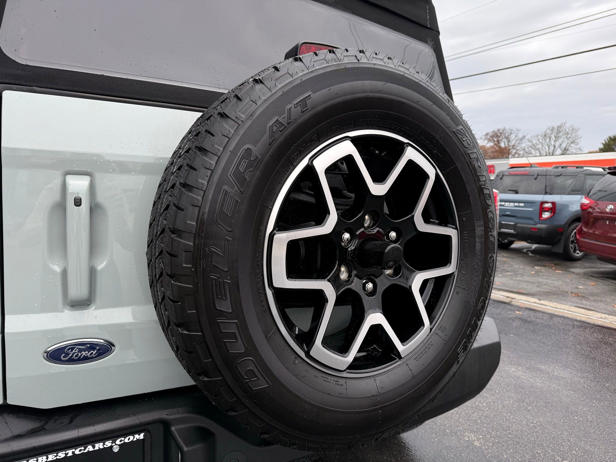 Used 2024 Ford Bronco Outer Banks image 10