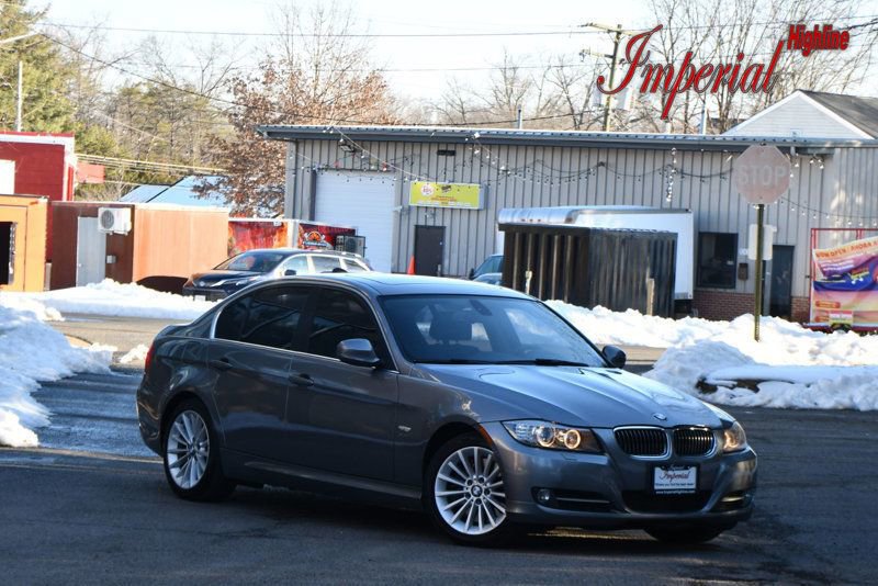 Used 2011 BMW 335i xDrive Sedan image 1