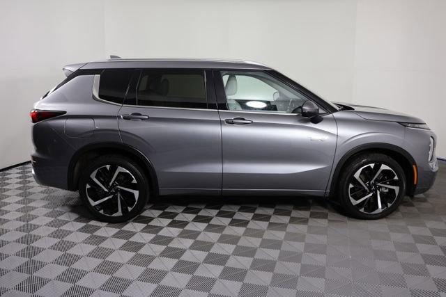 Used 2024 Mitsubishi Outlander SEL image 9