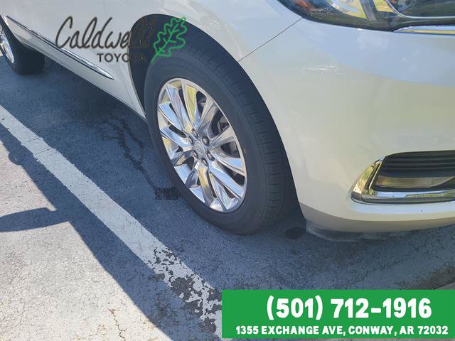 Used 2020 Buick Enclave Premium w/ Sun and Sites Package FWD image 4
