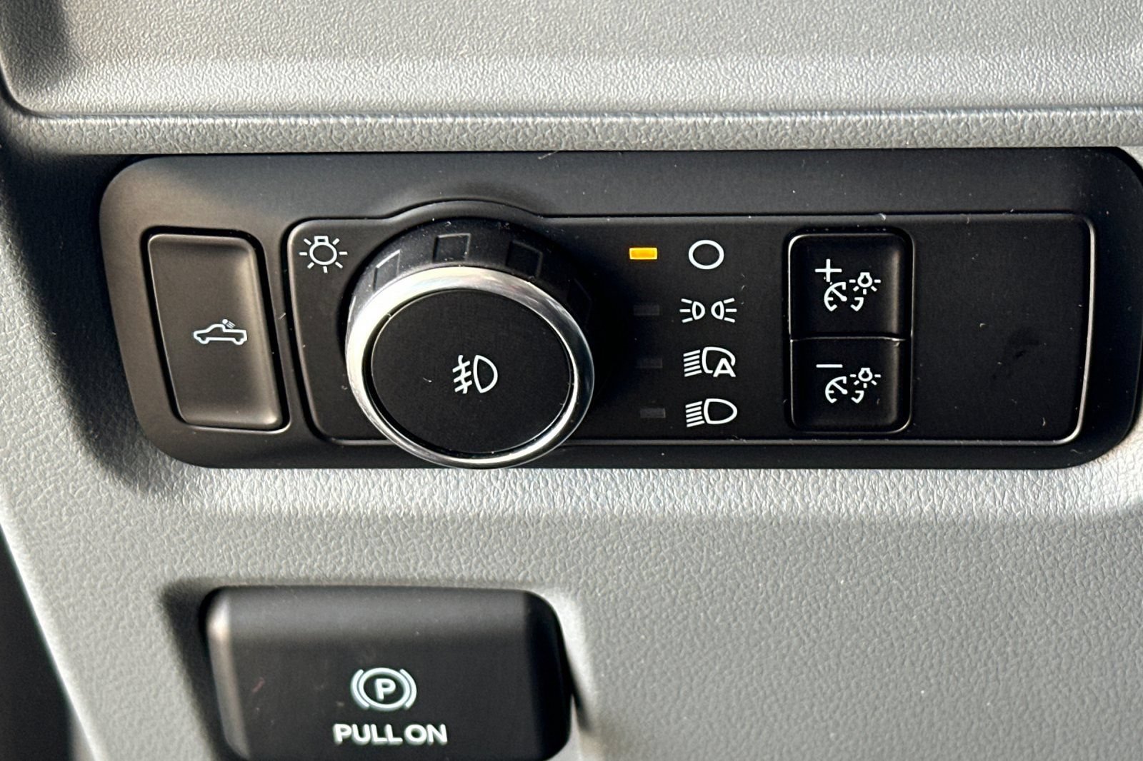 Used 2024 Ford F150 XLT RWD image 29