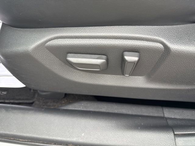 Used 2024 Mitsubishi Eclipse Cross SE image 30