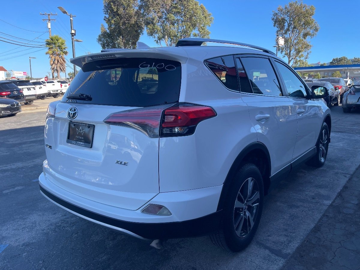 Used 2016 Toyota RAV4 XLE FWD image 5