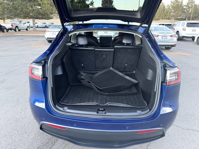 Used 2021 Tesla Model Y Long Range image 8