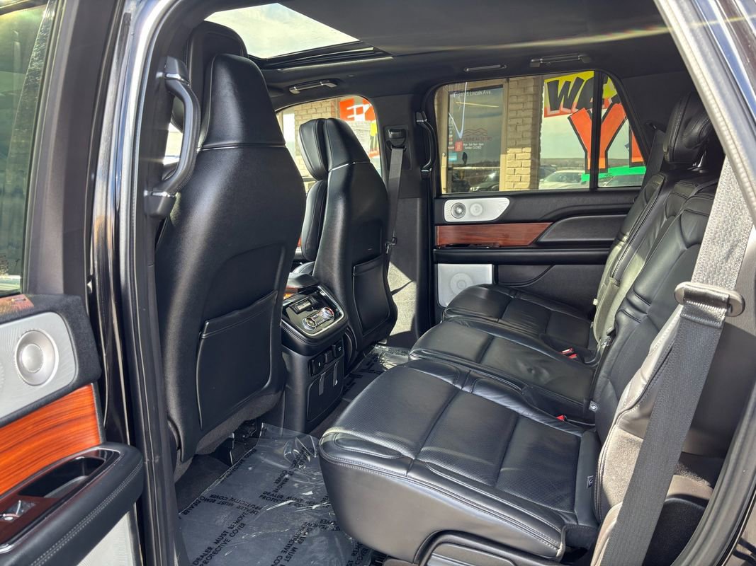 Used 2019 Lincoln Navigator Reserve image 8