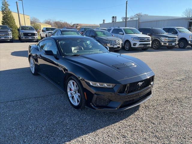 Used 2024 Ford Mustang GT Premium image 8