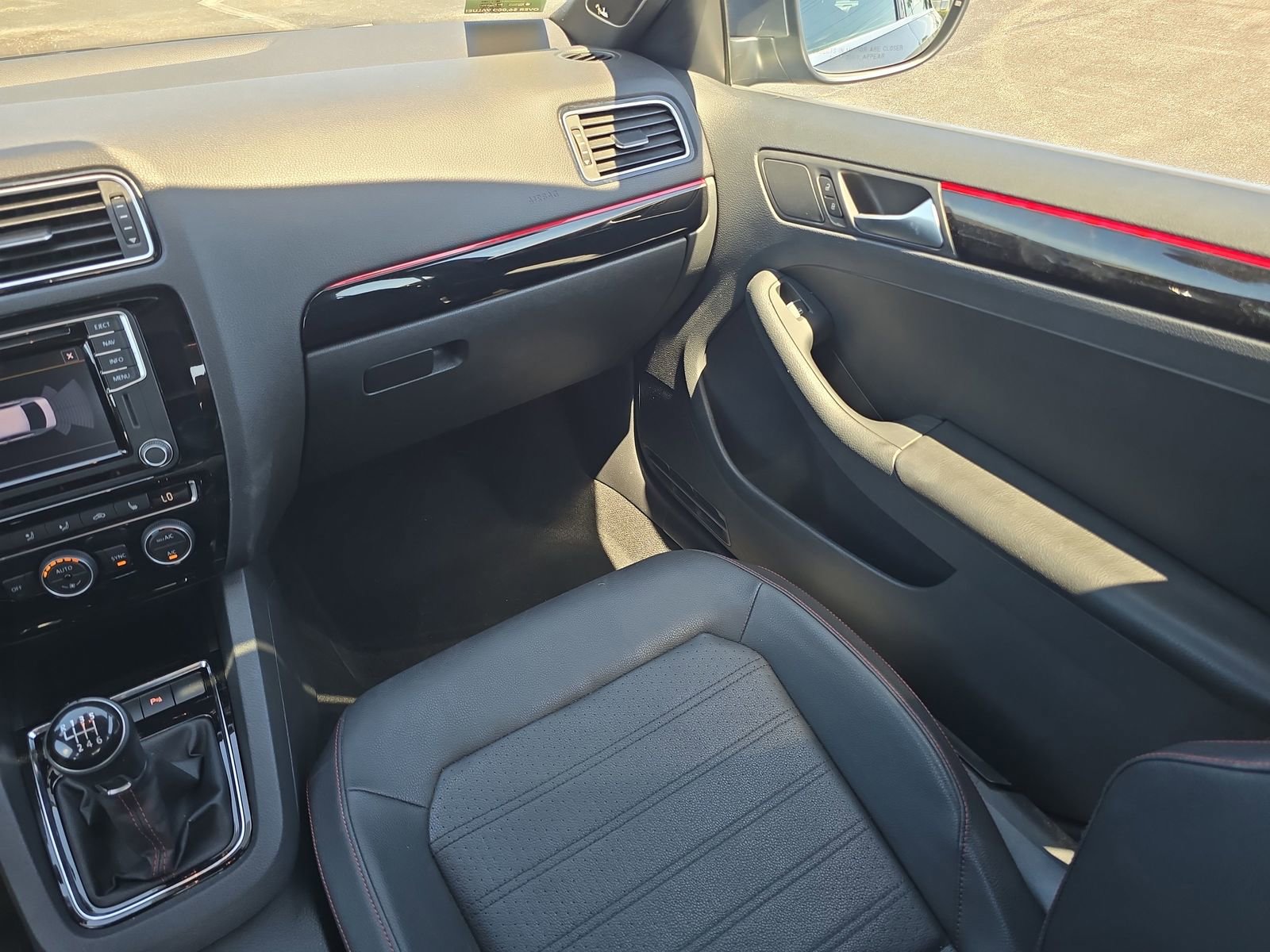 Used 2017 Volkswagen Jetta GLI FWD image 13
