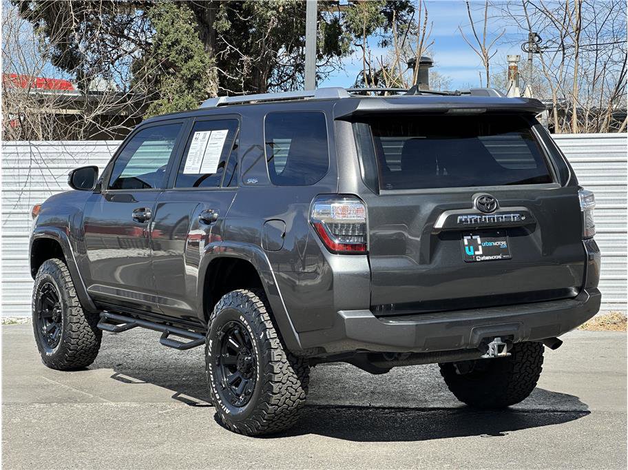 Used 2015 Toyota 4Runner SR5 Premium image 11
