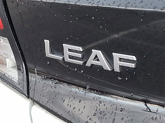 Used 2024 Nissan Leaf S image 30