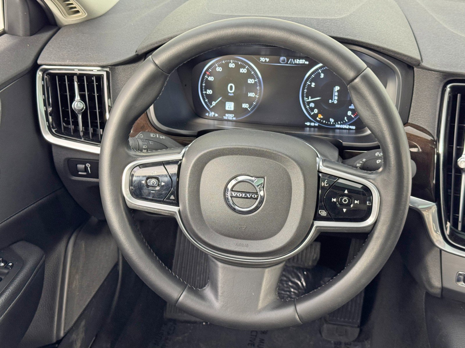 Used 2017 Volvo S90 T5 Momentum w/ Convenience Package image 19