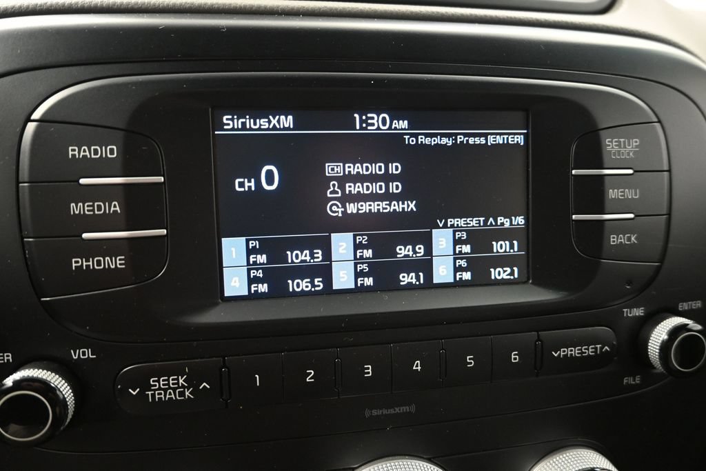 Used 2017 Kia Soul FWD image 17