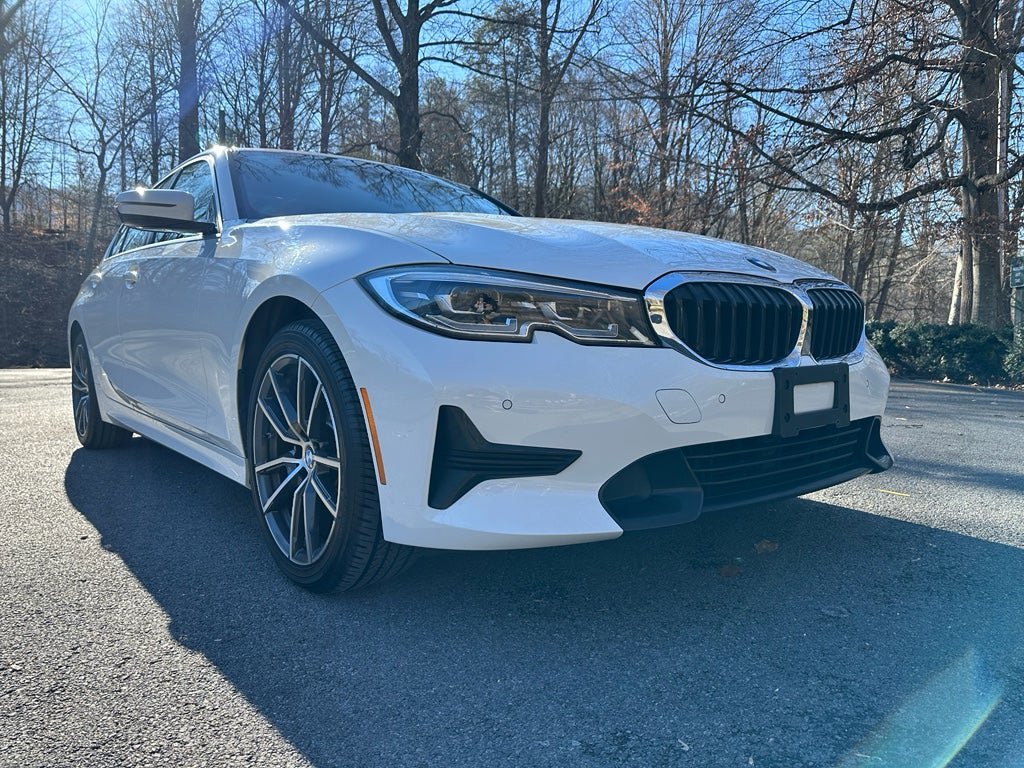 Used 2019 BMW 330i xDrive Sedan w/ Premium Package AWD/4WD image 1